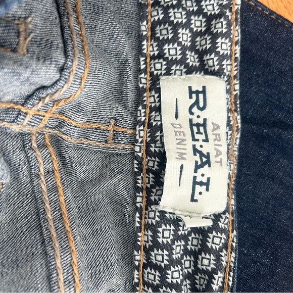 NWT Ariat Womens R.e.a.l. Perfect Rise Greta Straight Jean 10043145 Size 28x37 - Picture 5 of 7
